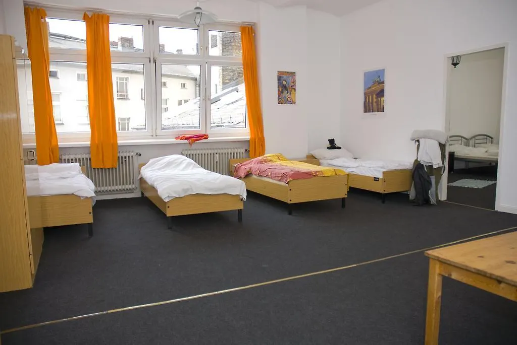 Rixpack Hostel Neukolln Berlin Almanya